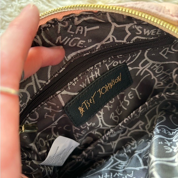 Betsey Johnson purse - Picture 13 of 13